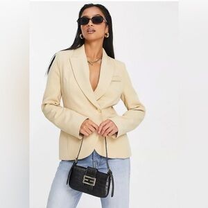 River Island Petite Beige Wrap Over Tailored Blazer Size US 2. New with Tags!